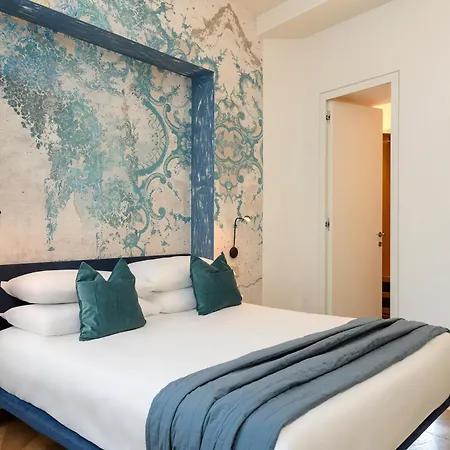 Moon River Luxury Apartament