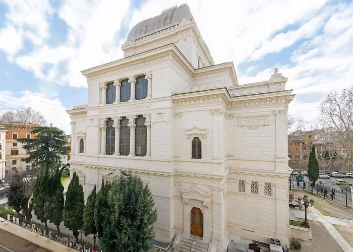 Moon River Luxury * روما