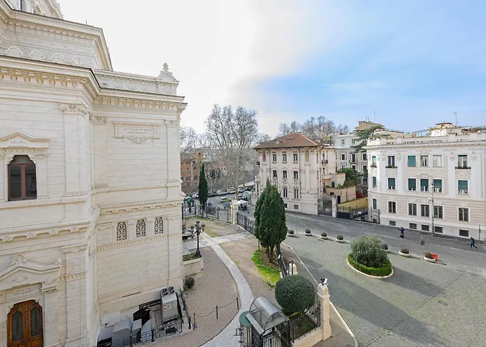 Moon River Luxury Rome